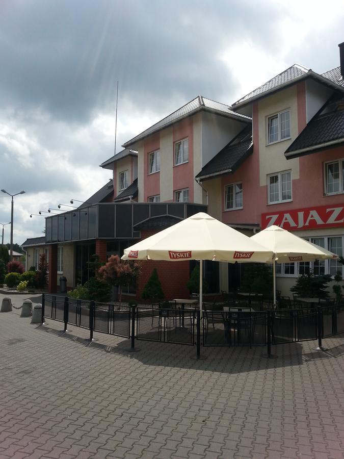 Max Na Terenie Stacji Mol Hotel Прадземин Екстериор снимка